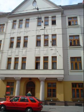 Nátěr fasády a oken Nátěr fasády a oken