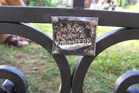 Zahradn� br�na, zna�ka. 
