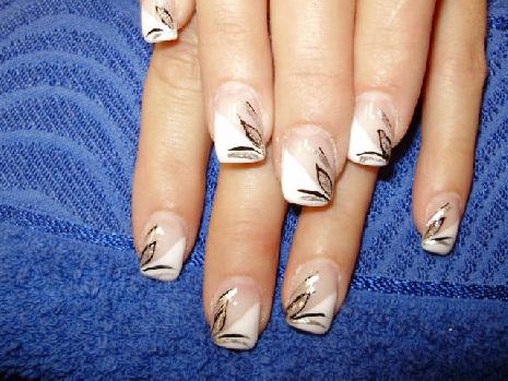 Nehtová modeláž- Francouzká manikúra Nehtová modeláž- Francouzká manikúra