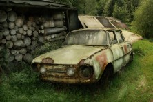 Vrak, který admin potkal na výlete k vysílači KRÁSNÁ (Východní čechy) - Škoda 100